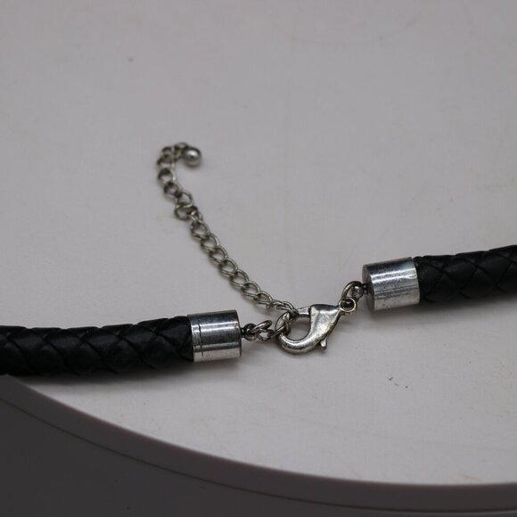 Beautiful and Chunky Braided Rope Style "Chain" with Oversized Pendant - Picture 3 of 7